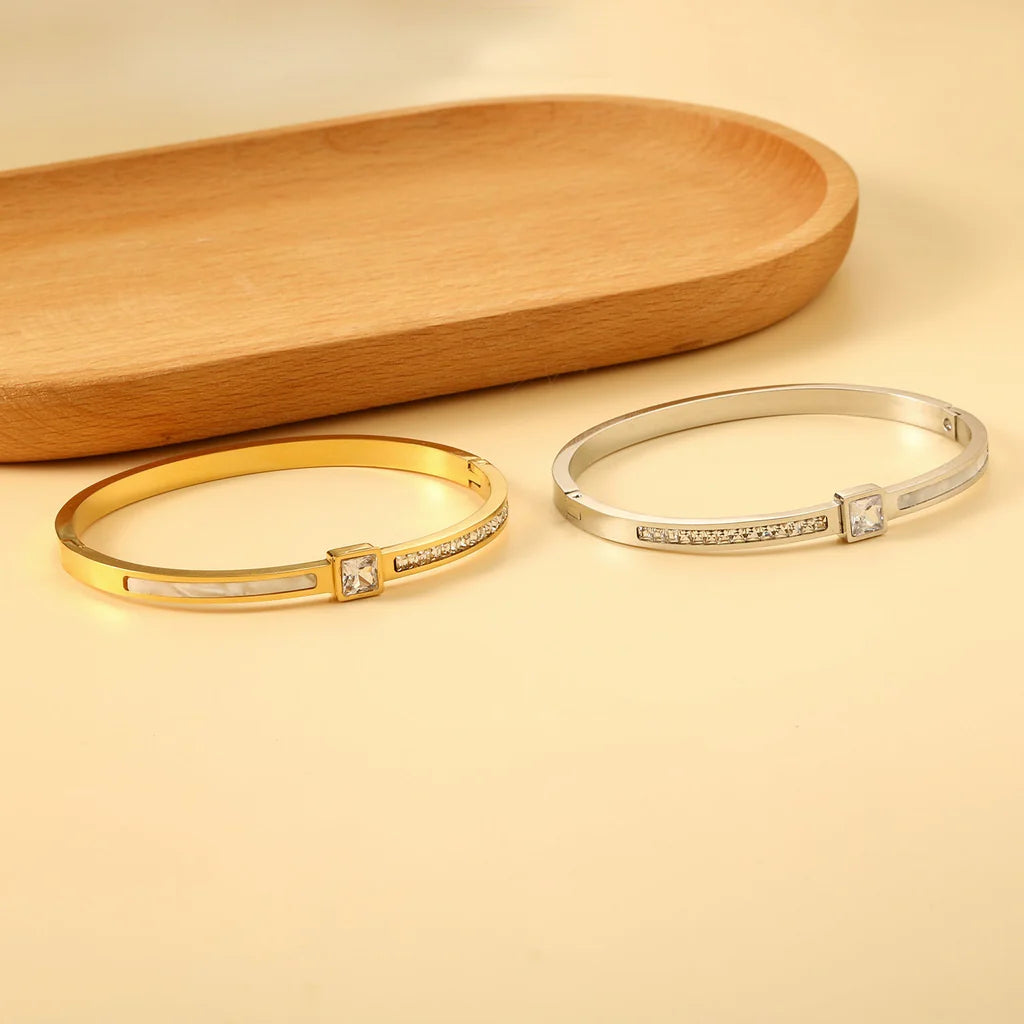 Vetra Spark Bracelet