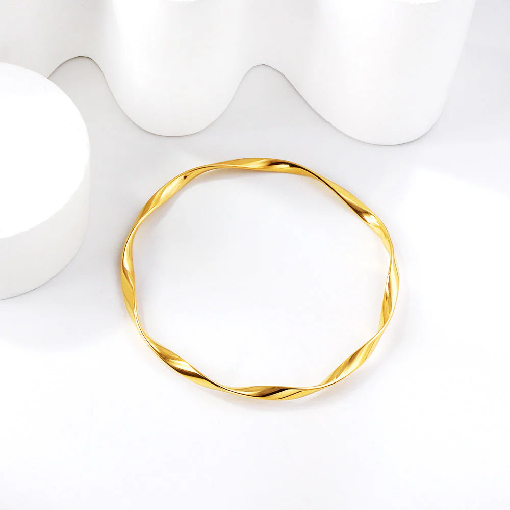 Elysia Twist Bracelet