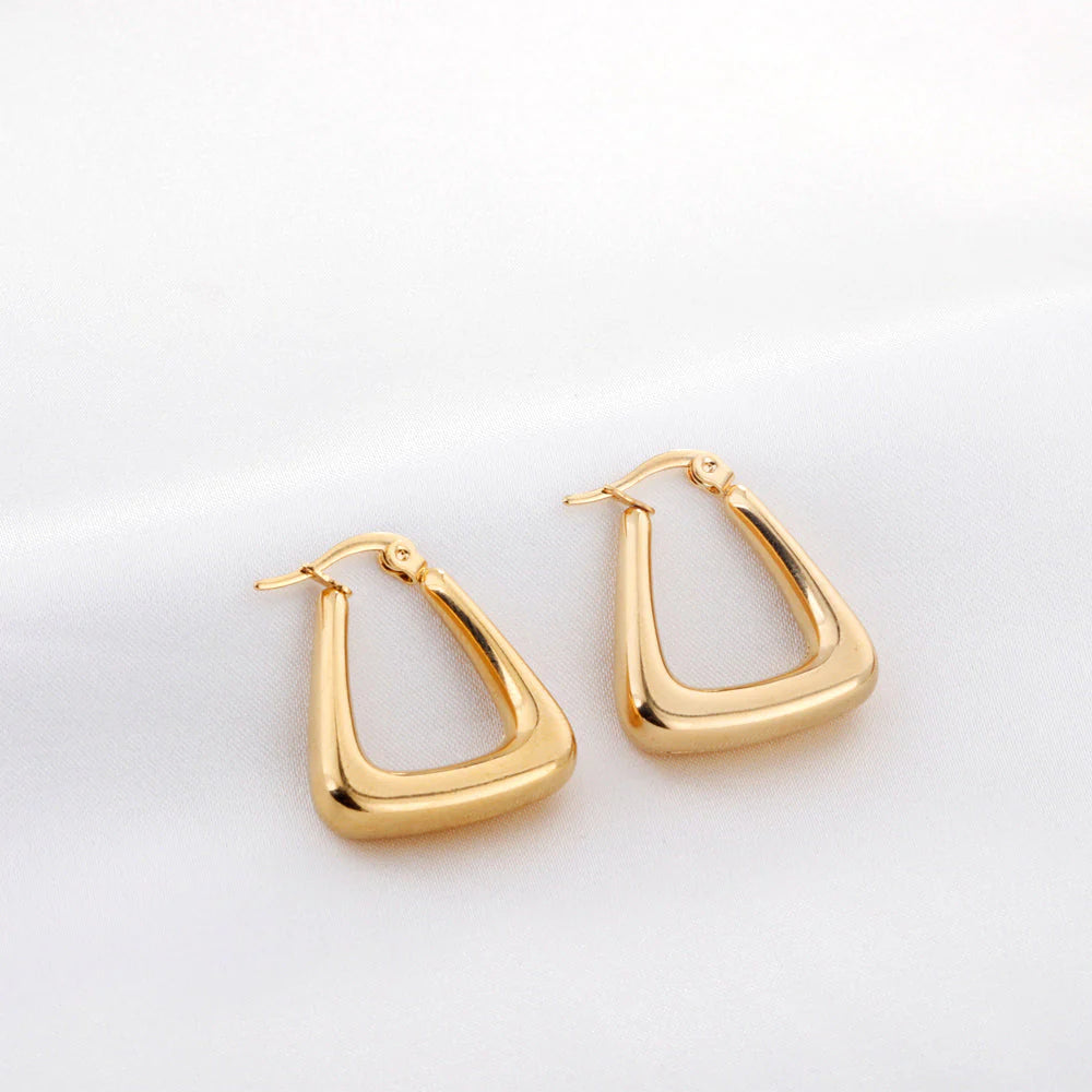 Virelle Sculpt Hoop Earrings