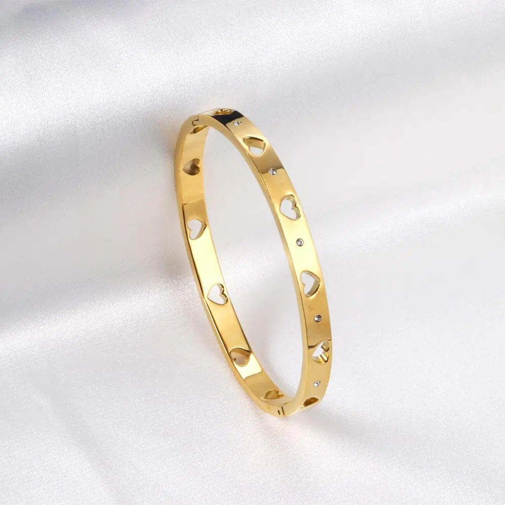 Amora Heart Bracelet